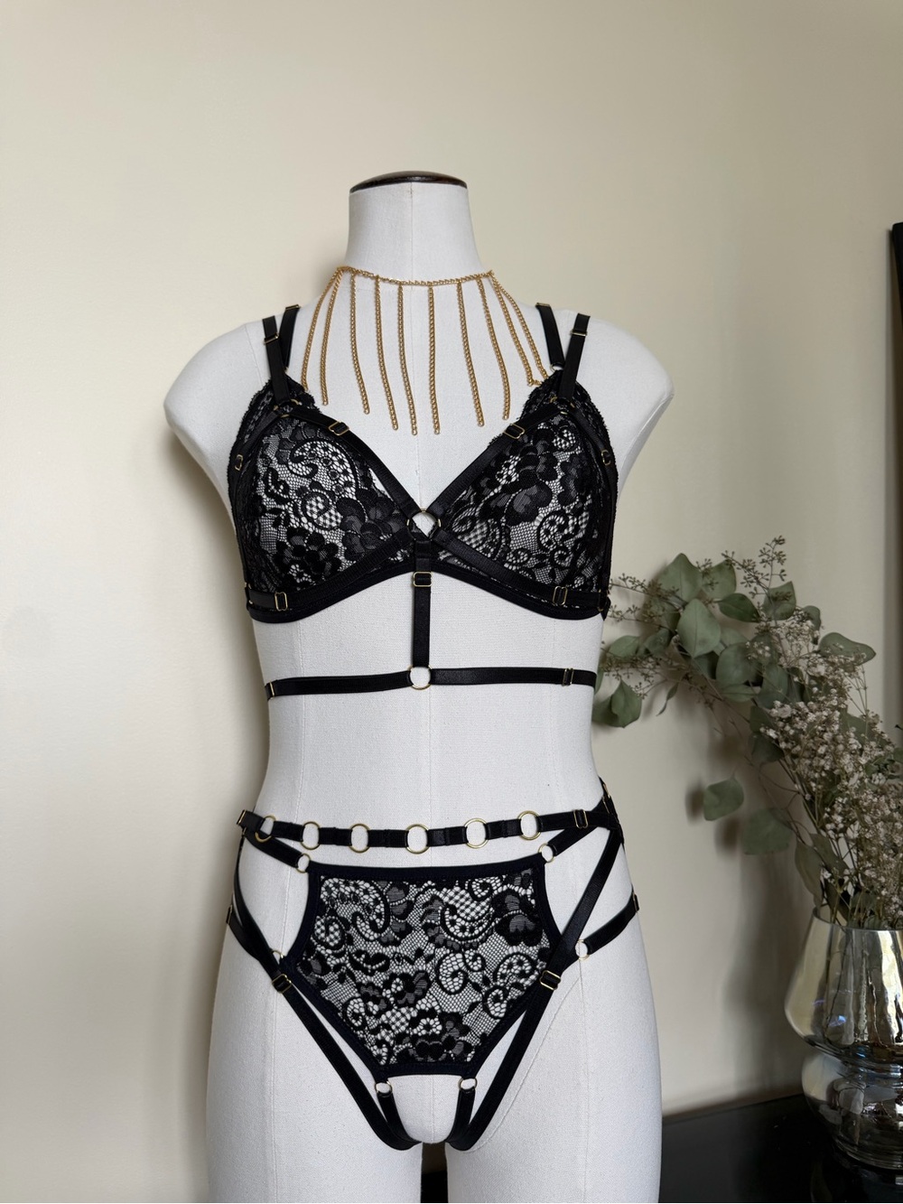 Black Lace Strappy Bra & High-Waist Panty Set